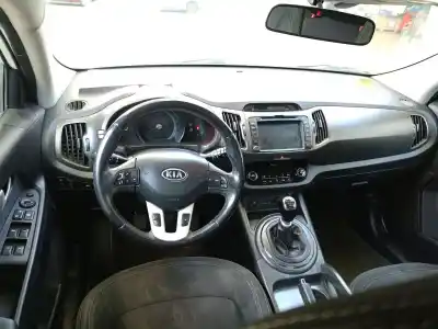 Veicolo di demolizione kia sportage iii (sl) 1.7 crdi dell'anno 2011 alimentato d4fd
