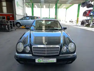 Veículo de Sucata mercedes-benz clase e (w210) e 200 (210.035) do ano 1996 alimentado 111