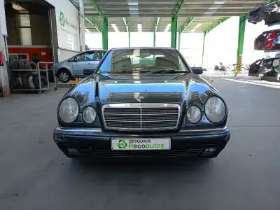 Veículo de Sucata mercedes-benz clase e (w210) e 200 (210.035) do ano 1996 alimentado 111
