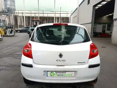 Véhicule à la ferraille renault                                            clio iii (br0/1, cr0/1)                                                                                                                                                                                                                                    1.5 dci (c/br0g, c/br1g)                                                                                                                                                                                                                                   de l'année 2007 alimenté k9km768
