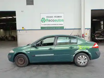 Verschrottungsfahrzeug renault megane ii sedán (lm0/1_) 1.9 dci (lm0g, lm1g, lm2c) des jahres 2003 angetrieben f9q b8