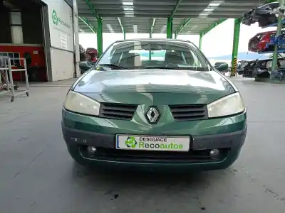 Verschrottungsfahrzeug renault megane ii sedán (lm0/1_) 1.9 dci (lm0g, lm1g, lm2c) des jahres 2003 angetrieben f9q b8