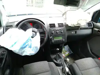Здавання транспортного засобу vw                                                   року 2004 потужний azv