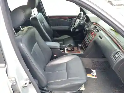 Veículo de Sucata mercedes-benz clase e (w210) e 320 (210.065) do ano 1998 alimentado 112941