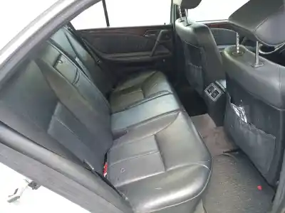 Veículo de Sucata mercedes-benz clase e (w210) e 320 (210.065) do ano 1998 alimentado 112941
