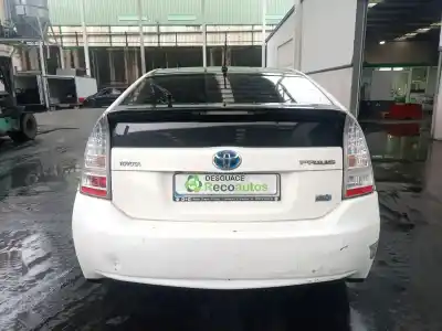 Здавання транспортного засобу toyota prius (nhw30) executive року 2010 потужний 2zr