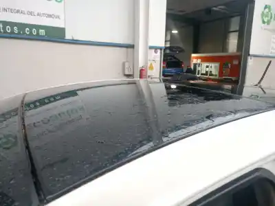 Здавання транспортного засобу toyota prius (nhw30) executive року 2010 потужний 2zr