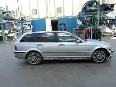 Scrapping Vehicle bmw 3 touring (e46) 330 d of the year 2001 powered 306d1