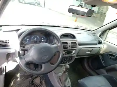 Scrapping Vehicle renault clio ii fase i (b/cbo) 1.6 initiale (b/cbod) 90 cv / 66 kw of the year 1999 powered k7mf744