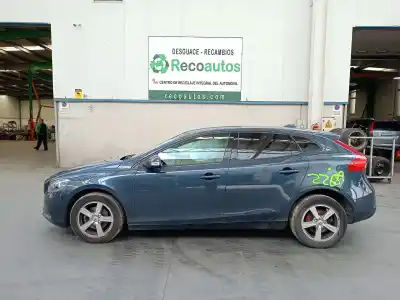 Здавання транспортного засобу volvo v40 fastback (525) d2 року 2018 потужний d4204t8