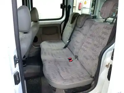 Veicolo di demolizione renault kangoo (kc0/1_) 1.5 dci (kc07) dell'anno 2006 alimentato k9kb702