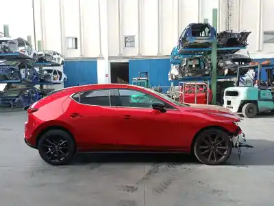 Scrapping Vehicle mazda 3 fastback (bp) 2.0 skyactiv-g m hybrid of the year 2022 powered pe