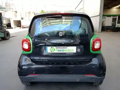 Vehículo de desguace smart                                              fortwo coupé (453)                                                                                                                                                                                                                                         electric drive / eq (453.391)                                                                                                                                                                                                                              del año 2018 con motor 5al60