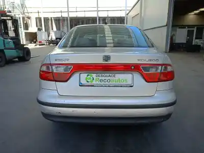 Здавання транспортного засобу seat toledo ii (1m2) 1.6 16v року 2001 потужний azd