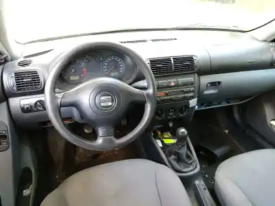 Здавання транспортного засобу seat toledo ii (1m2) 1.6 16v року 2001 потужний azd