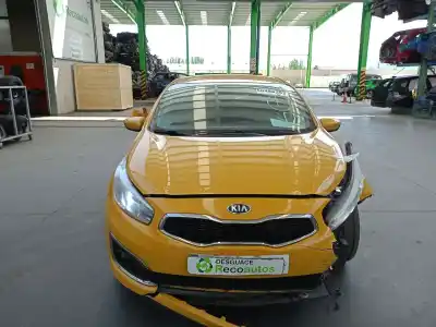 Scrapping Vehicle kia cee'd (jd) 1.6 crdi 136 of the year 2017 powered d4fb
