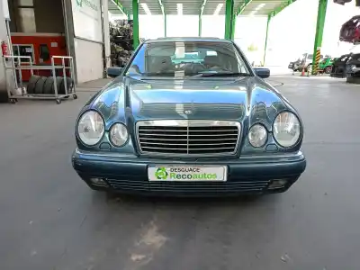 Veicolo di demolizione mercedes-benz clase e (w210) e 280 (210.063) dell'anno 1999 alimentato 112921