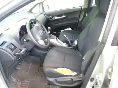 Здавання транспортного засобу toyota auris (_e15_) 2.0 d-4d (ade150_) року 2007 потужний 1ad