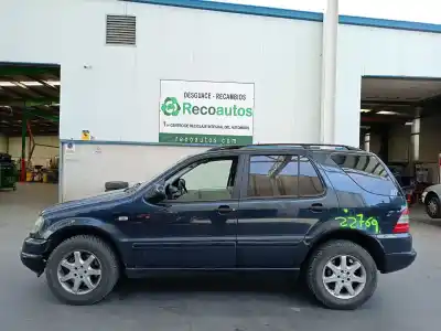 Veicolo di demolizione MERCEDES-BENZ CLASE M (W163) ML 430 (163.172) dell'anno 2000 alimentato 113942