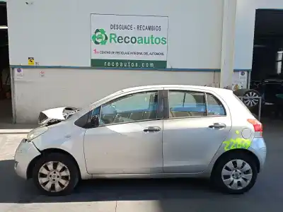 Veículo de Sucata TOYOTA                                             YARIS (_P9_)                                                                                                                                                                                                                                               1.0 VVT-I (KSP90_)                                                                                                                                                                                                                                         do ano 2010 alimentado 1KR