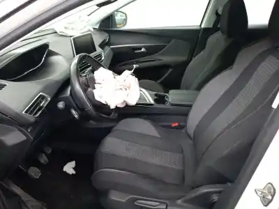 Véhicule à la ferraille peugeot 3008 suv (mc_, mr_, mj_, m4_) 1.2 thp/ puretech 130 (mrhnsm, mrhnsu, mrhnsj, mrhnyw,... de l'année 2018 alimenté hn05