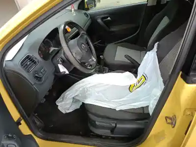 Scrapping Vehicle volkswagen polo v (6r1, 6c1) 1.6 tdi of the year 2009 powered cayb