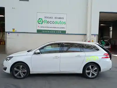 Здавання транспортного засобу PEUGEOT 308 SW II (LC_, LJ_, LR_, LX_, L4_) 2.0 BLUEHDI 150 року 2014 потужний AH01