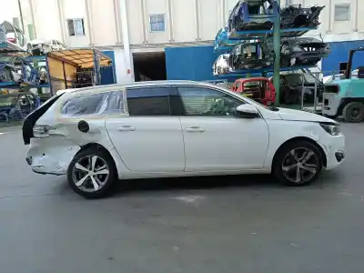 Здавання транспортного засобу peugeot 308 sw ii (lc_, lj_, lr_, lx_, l4_) 2.0 bluehdi 150 року 2014 потужний ah01