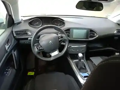 Здавання транспортного засобу peugeot 308 sw ii (lc_, lj_, lr_, lx_, l4_) 2.0 bluehdi 150 року 2014 потужний ah01