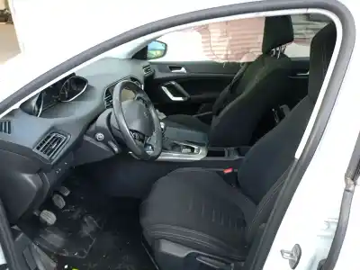 Здавання транспортного засобу peugeot 308 sw ii (lc_, lj_, lr_, lx_, l4_) 2.0 bluehdi 150 року 2014 потужний ah01