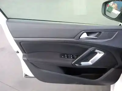 Здавання транспортного засобу peugeot 308 sw ii (lc_, lj_, lr_, lx_, l4_) 2.0 bluehdi 150 року 2014 потужний ah01