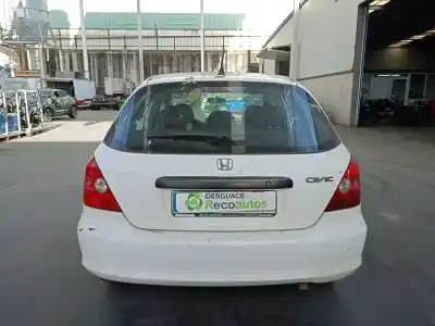 Scrapping Vehicle honda civic vii hatchback (eu, ep, ev) 1.6 i (ep2, eu8, eu6) of the year 2003 powered d16v1