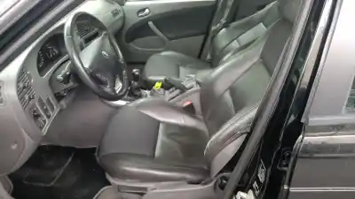 Veículo de Sucata saab 9-5 (ys3e) 2.3 t do ano 2003 alimentado b235e