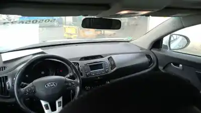 Veículo de Sucata kia sportage iii (sl) 1.6 gdi do ano 2013 alimentado g4fd