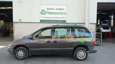 Véhicule à la ferraille chrysler voyager / grand voyager iii (gs_, ns_) 2.5 td de l'année 1998 alimenté vm69b