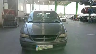 Véhicule à la ferraille chrysler voyager / grand voyager iii (gs_, ns_) 2.5 td de l'année 1998 alimenté vm69b