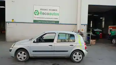 Veículo de Sucata renault                                            clio ii (bb_, cb_)                                                                                                                                                                                                                                         1.2 16v (bb05, bb0w, bb11, bb27, bb2t, bb2u, bb2v, cb05,...                                                                                                                                                                                                do ano 2003 alimentado d4f b7