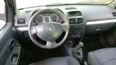 Veículo de Sucata renault                                            clio ii (bb_, cb_)                                                                                                                                                                                                                                         1.2 16v (bb05, bb0w, bb11, bb27, bb2t, bb2u, bb2v, cb05,...                                                                                                                                                                                                do ano 2003 alimentado d4f b7