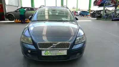 Sloopvoertuig volvo v50 (545) 2.0 d van het jaar 2005 aangedreven d4204t