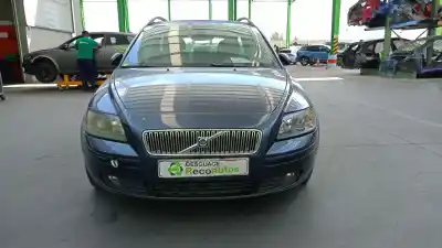 Sloopvoertuig volvo v50 (545) 2.0 d van het jaar 2005 aangedreven d4204t