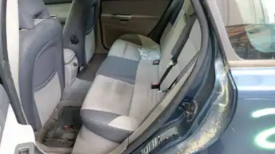 Sloopvoertuig volvo v50 (545) 2.0 d van het jaar 2005 aangedreven d4204t