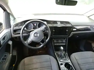 Здавання транспортного засобу volkswagen touran (5t1) 1.4 tsi року 2018 потужний czda