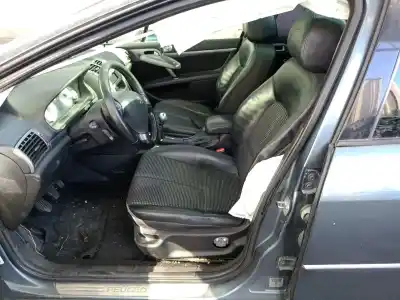 Здавання транспортного засобу peugeot 407 sw (6e_, 6d_) 2.0 hdi 135 року 2006 потужний rhr