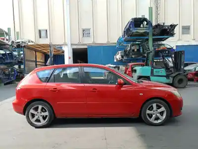 Veicolo di demolizione MAZDA 3 (BK) 1.6 (BK14) dell'anno 2004 alimentato Z6