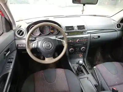 Veicolo di demolizione mazda 3 (bk) 1.6 (bk14) dell'anno 2004 alimentato z6
