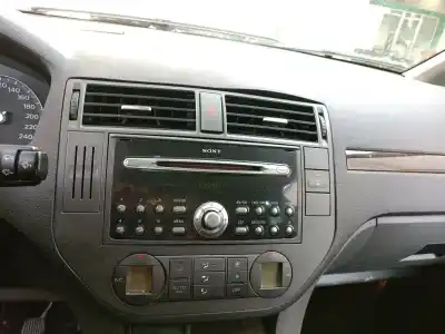 Здавання транспортного засобу ford focus c-max (dm2) 1.6 tdci року 2005 потужний g8da