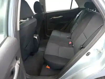 Здавання транспортного засобу toyota auris (_e15_) 1.33 dual-vvti (nre150_) року 2009 потужний 1nr