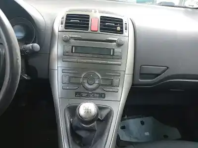 Здавання транспортного засобу toyota auris (_e15_) 1.33 dual-vvti (nre150_) року 2009 потужний 1nr