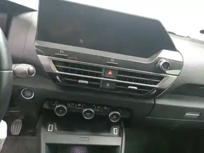 Veículo de Sucata citroen c4 iii (ba_, bb_, bc_) 1.2 puretech 130 (bahnsa, bahnsb) do ano 2021 alimentado hn05