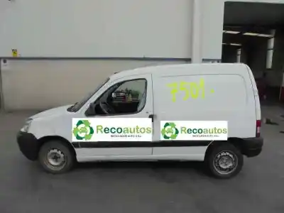 Veículo de Sucata kia carens iv 1.7 crdi do ano 2014 alimentado d4fd